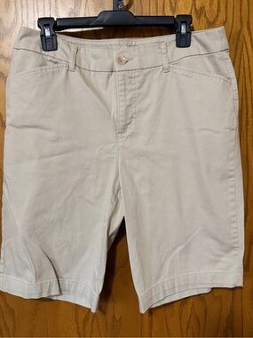 Women’s Beige Cotton Blend Shorts Size 14